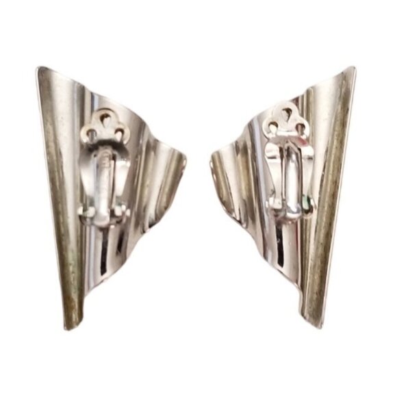Givenchy Silver-Tone Geometrical Ribbed Wrinkled Triangular Clip-On Earrings L56 - Picture 5 of 11